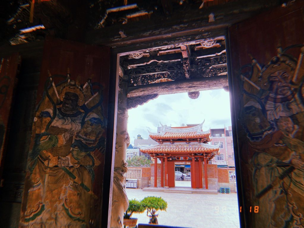 lungshan-temple